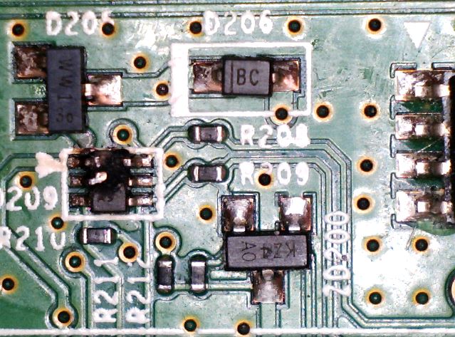 D209 около разъёма DVI